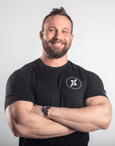 headshot of heath evans the nutrition manager at qntm fit life